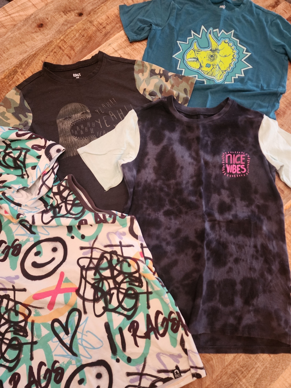 Rags To Raches 7/8 Vibes Tees